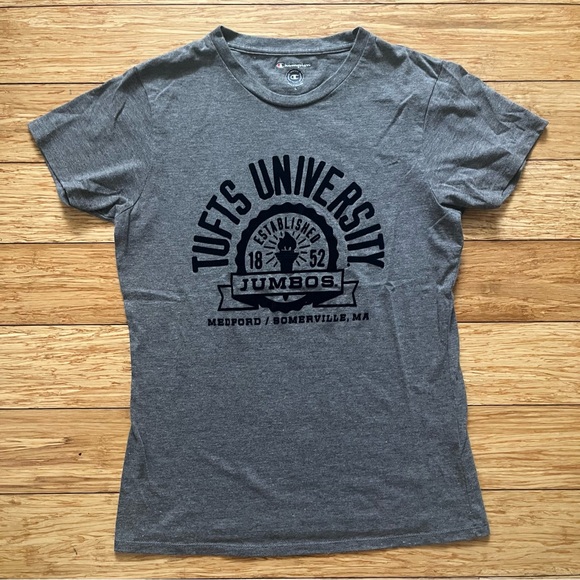 TUFTS Collegiate Wear T-shirt SET - Picture 2 of 10